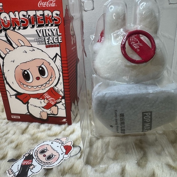 POP MART LABUBU COCA-COLA Blind Box Figure- Vinyl Face Surprise Shake - Picture 3 of 6
